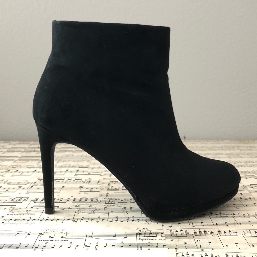 F21 Velvet Black Heels Boots